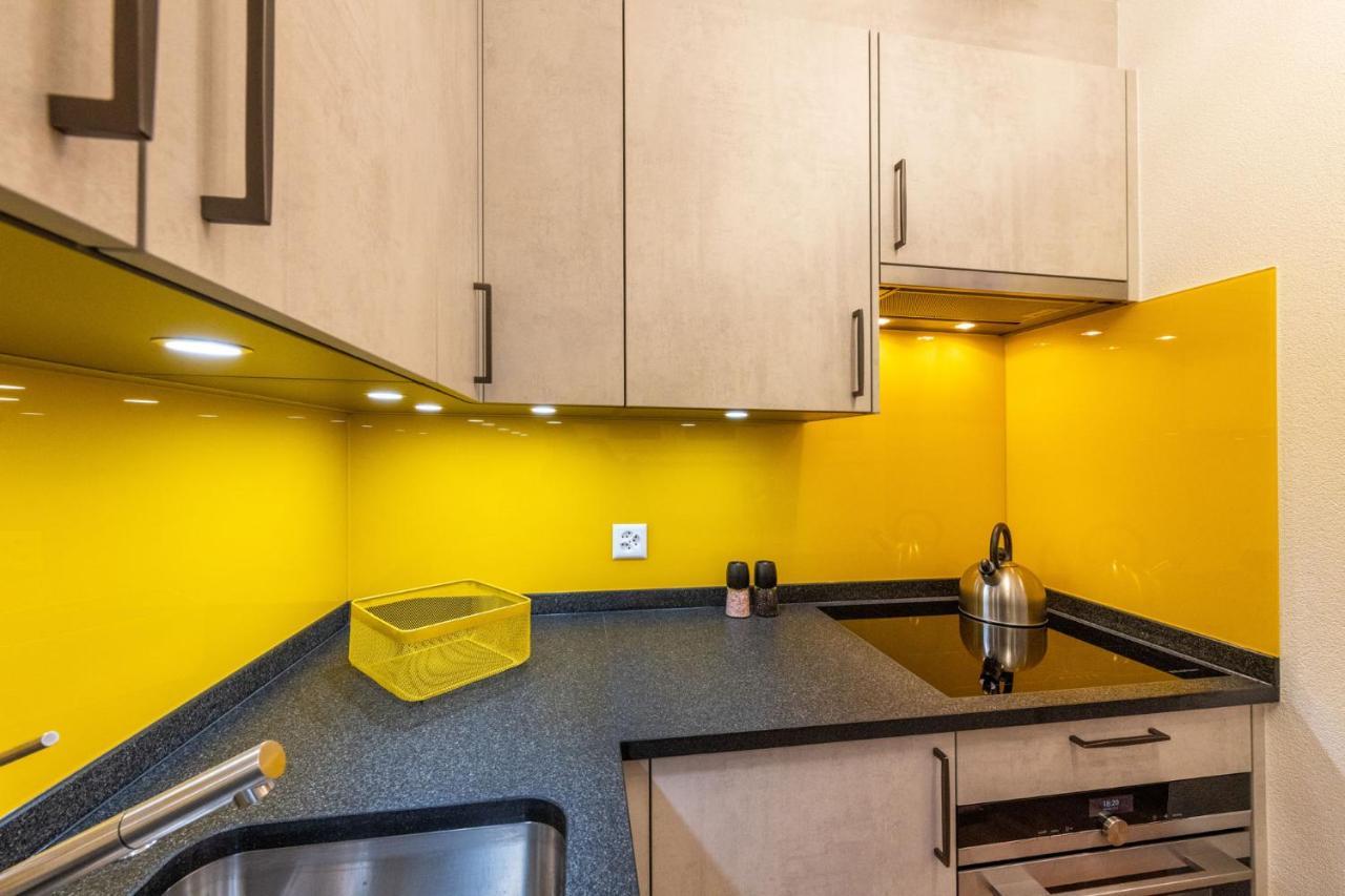 Ambassador Yellow Home Grächen Εξωτερικό φωτογραφία